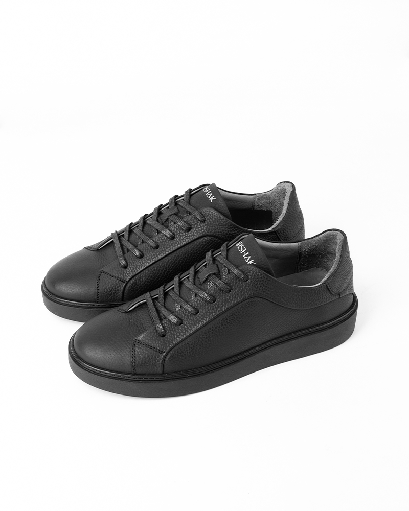 اسنیکرز چرم مشکی اسنیکرز چرم مشکی